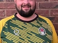 Minehead face early leaders Taunton Deane 