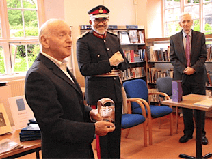 Library volunteers receive King's award