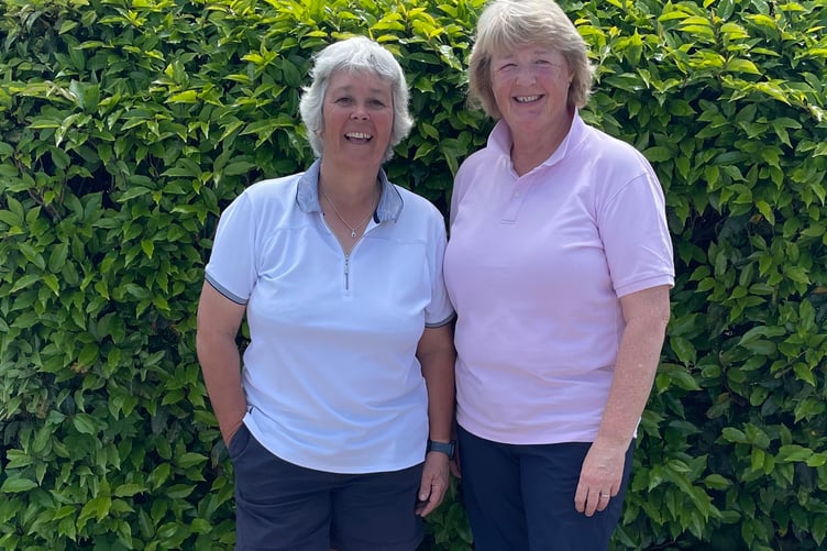 Hazel and Cath Binding, runner up and winner of the Barlow Cup