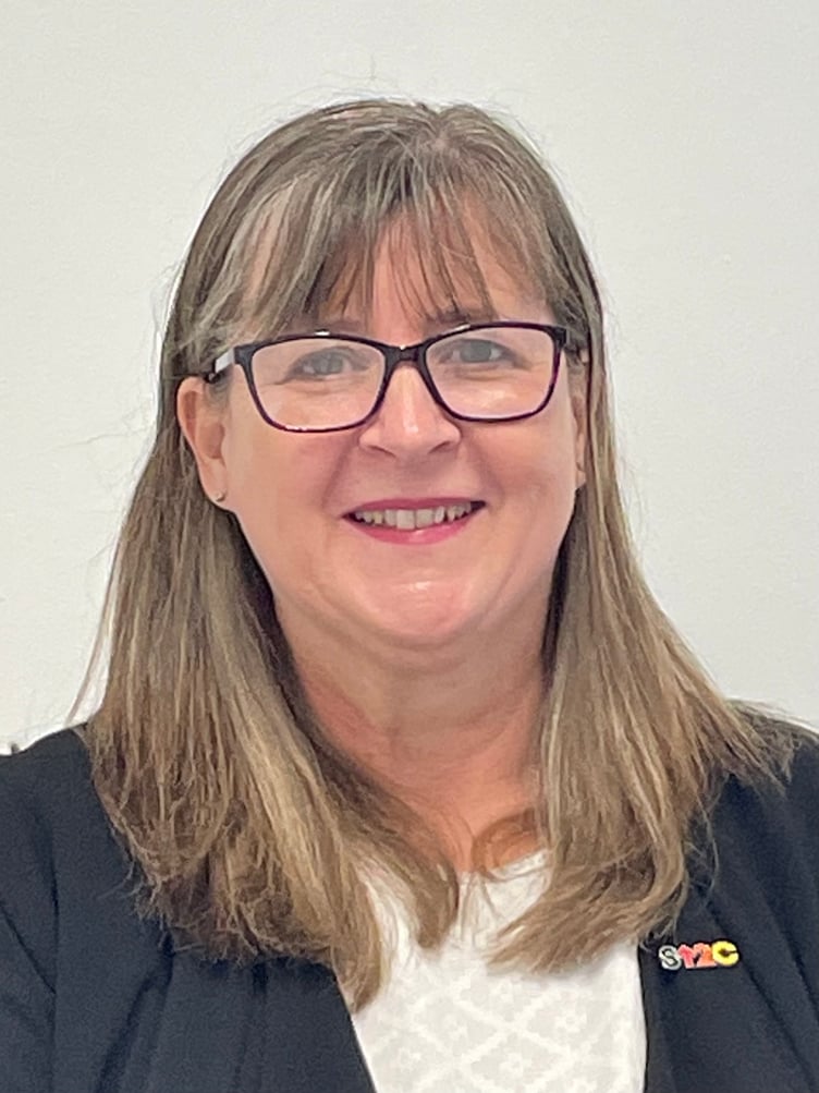 Minehead Hospital League of Friends chairman Mandy Chilcott is to present the town's museum with a recently found copy of the pre-NHS hospital's last-ever annual report .