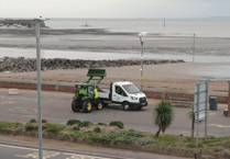 Cost of keeping Minehead sea front presentable for visitors explained to councillors