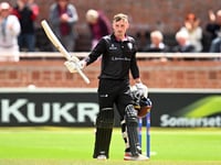 Lewis Goldsworthy entends contract with Somerset 