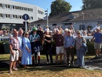 American Sniper wins handicap hurdle 