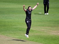Ellie's five-wicket haul for Somerset Women 