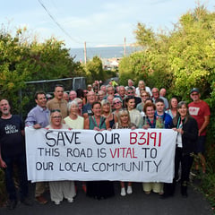 Residents rally behind road reopening bid