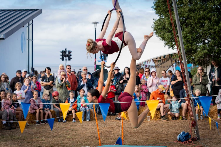 Minehead Bay Festival crowds were impressed by daring circus acts. PHOTO: James Aitken.