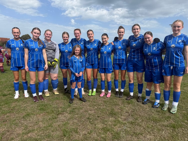 Squad - Erin Strong (C), Maddison Wightman, Mabel Green, Evie Middleton, Bontia Waddams, Alana Ford-Hill, Darcy Walsh, Kianna Corbett, Emeral Haran, Courtney Wright, Jaz Ash, Kayleigh Campbell - Farmer (pictured with squad mascot Heidi)