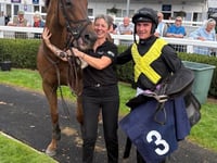 Ocean Heights wins in style under Jack Tudor 